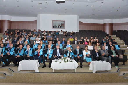 Selçuk Üniversitesi Fen Fakültesi 2024-2025 Eğitim Öğretim Yılı Akademik Kurul Toplantısı ve 2023 Yılı Başarı Ödül Töreni